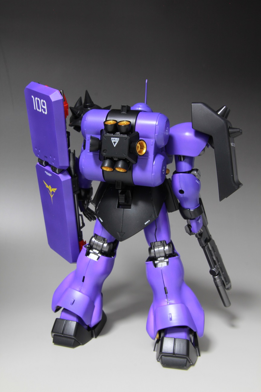 Mg ギラ ドーガ 完成 Master Grade Club